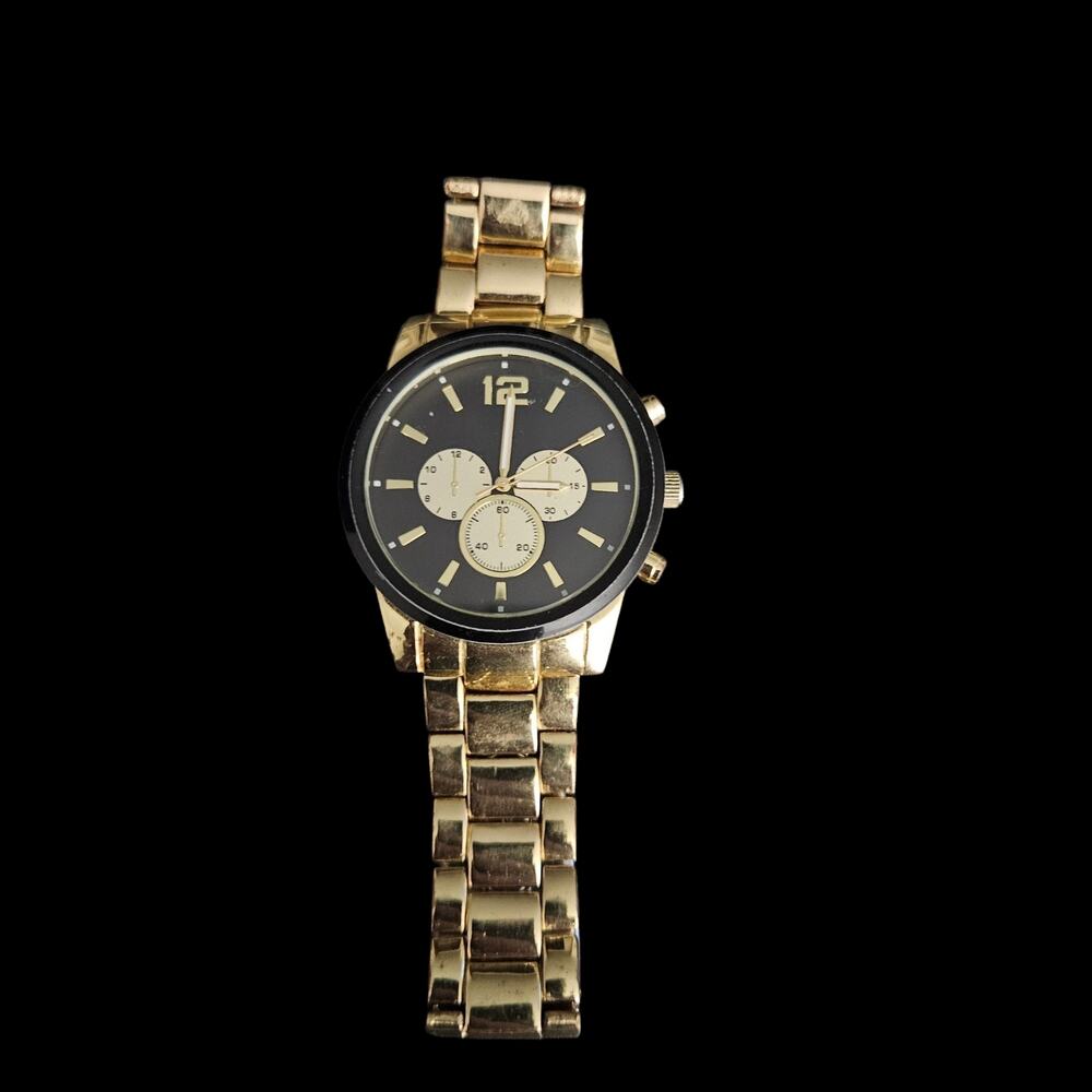 Gold Tone Black Dial Chronograph Style Quartz Wristwatch Bracelet